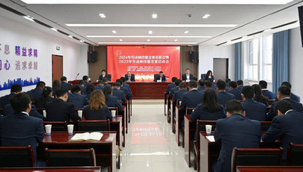 “持續(xù)學(xué)習(xí)與技能精進(jìn)是職業(yè)生涯不可或缺的基石。我深知扎實(shí)的專業(yè)知識(shí)是預(yù)算工作穩(wěn)固的根基，而嫻熟的軟件操作技能，則是提升工作效率、確保精準(zhǔn)無誤的銳利武器！”“今后我們將持續(xù)開展形式多樣、層次分明的技能培
